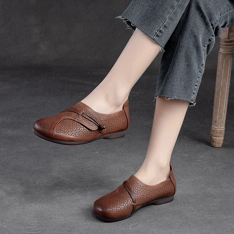 Women Retro Figured Leather Soft Casual Flats