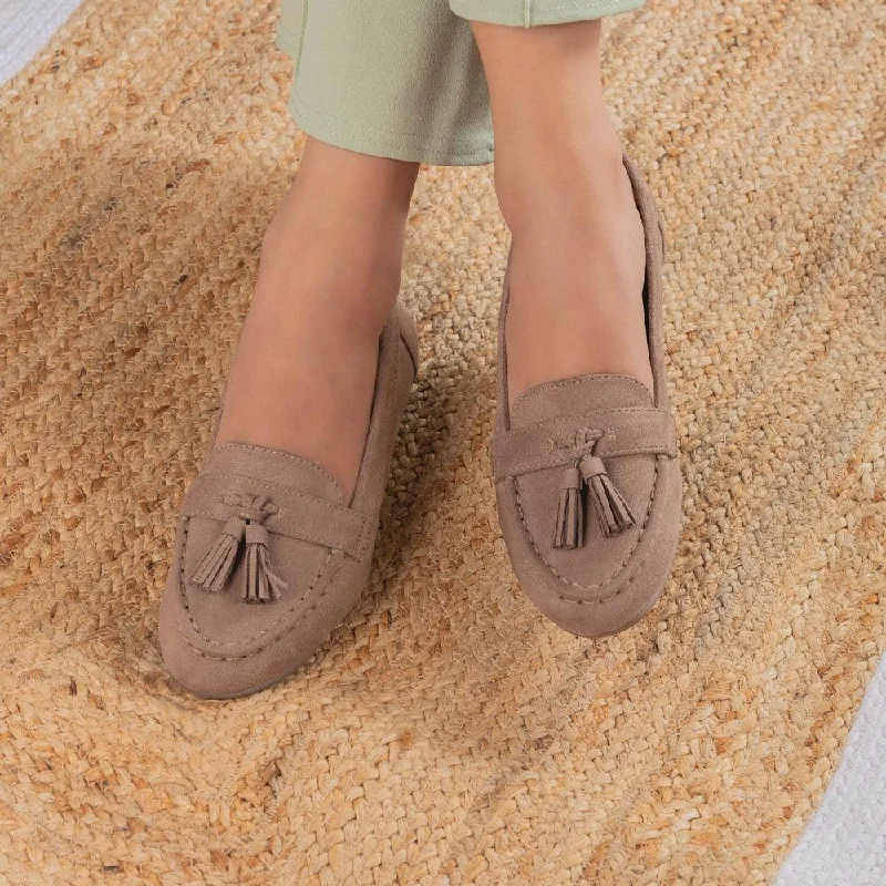 The Bonum Beige Women's Dress Tassel Loafers Tresmode